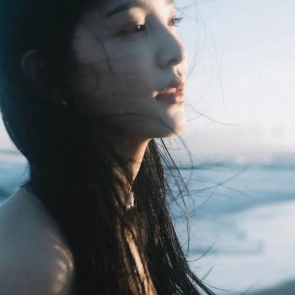 蓬门碧玉红颜泪